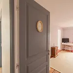 Et Table L' Echappee Nocleg ze śniadaniem 4*